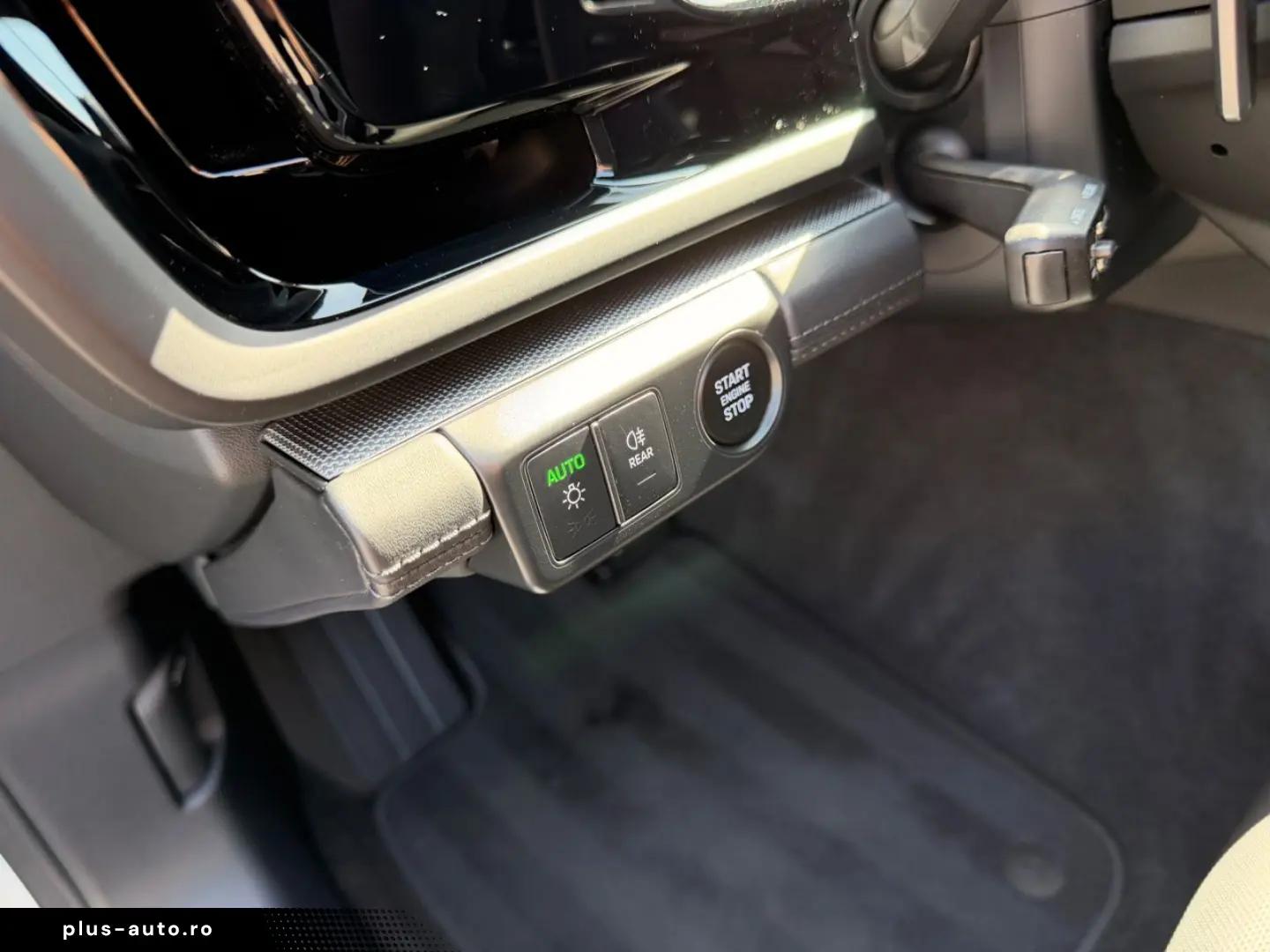 PORSCHE Panamera 4 E   MATRIX   SPORT-AGA   BEIF-DISPLAY