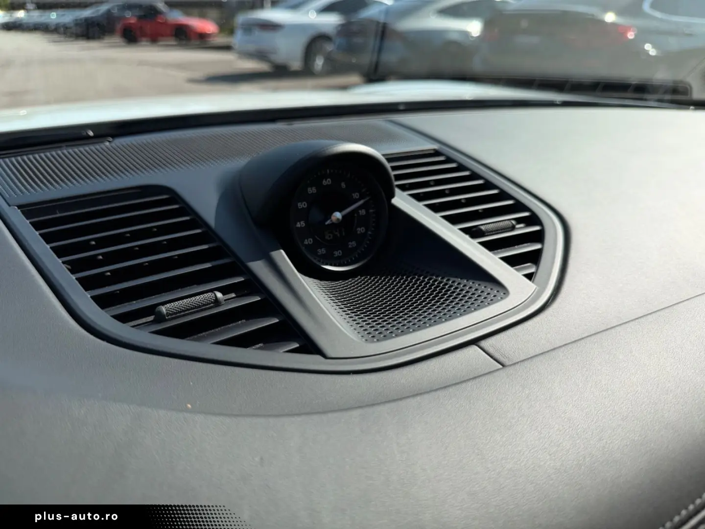 PORSCHE Panamera 4 E   MATRIX   SPORT-AGA   BEIF-DISPLAY