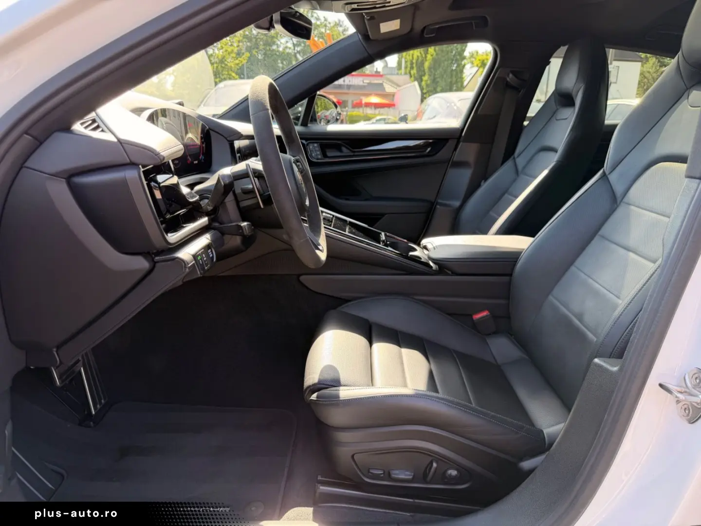 PORSCHE Panamera 4 E   MATRIX   SPORT-AGA   BEIF-DISPLAY