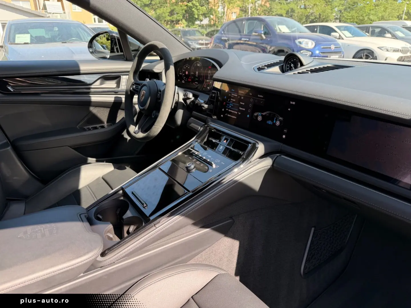 PORSCHE Panamera 4 E   MATRIX   SPORT-AGA   BEIF-DISPLAY