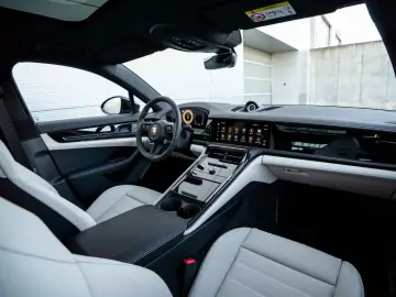 PORSCHE Panamera 4 E-Hybrid APPROVED TOP SPEC