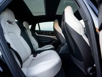 PORSCHE Panamera 4 E-Hybrid APPROVED TOP SPEC