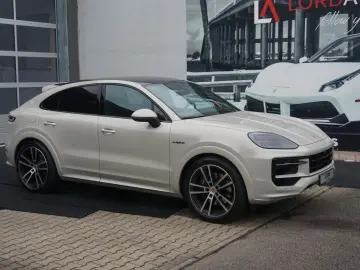 PORSCHE Cayenne E Hybrid Coupe  SportDesign Paket 22 Alu