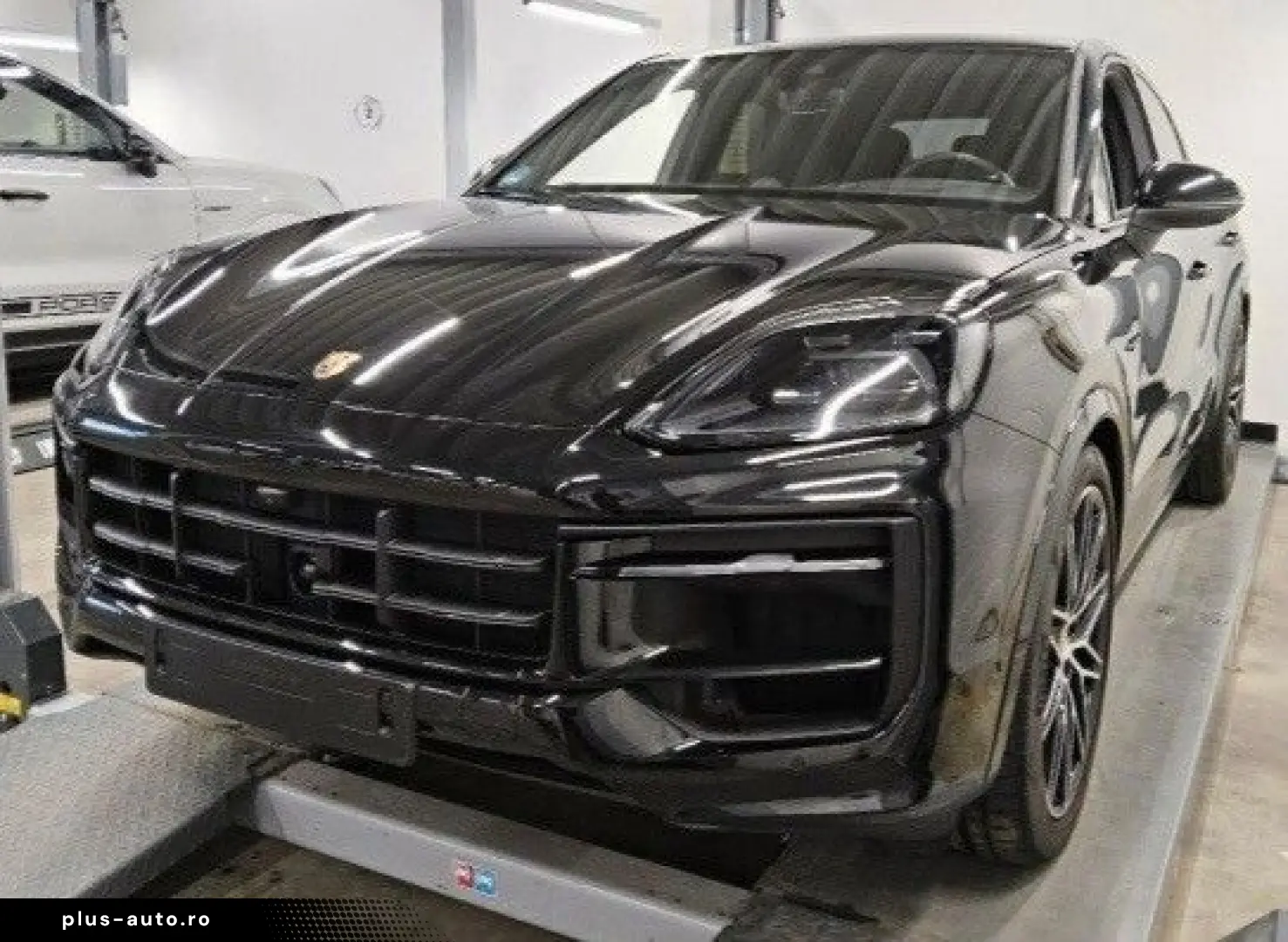 PORSCHE Cayenne 2024 — imagine 4