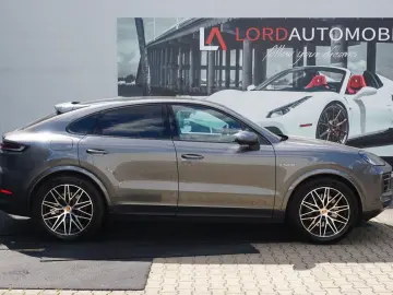 PORSCHE Cayenne Coupe E-Hybrid HAL AHK BOSE INNO Mod2025