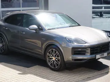 PORSCHE Cayenne Coupe E-Hybrid HAL AHK BOSE INNO Mod2025