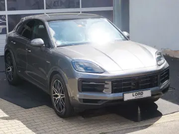 PORSCHE Cayenne Coupe E-Hybrid HAL AHK BOSE INNO Mod2025