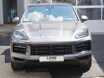 PORSCHE Cayenne Coupe E-Hybrid HAL AHK BOSE INNO Mod2025