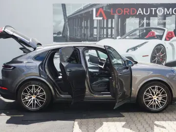 PORSCHE Cayenne Coupe E-Hybrid HAL AHK BOSE INNO Mod2025