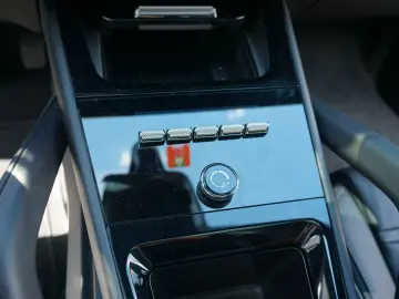 PORSCHE Cayenne Coupe E-Hybrid HAL AHK BOSE INNO Mod2025