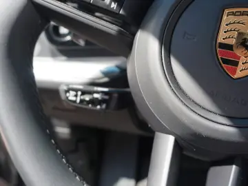PORSCHE Cayenne Coupe E-Hybrid HAL AHK BOSE INNO Mod2025