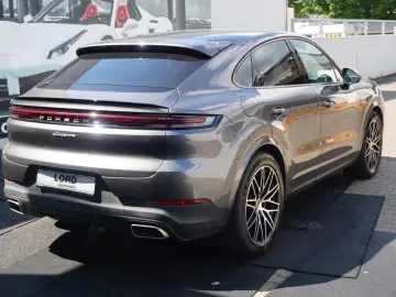 PORSCHE Cayenne Coupe E-Hybrid HAL AHK BOSE INNO Mod2025