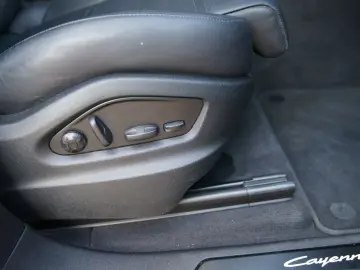 PORSCHE Cayenne E-Hybrid  MASSAGE 4-ZONEN INNO