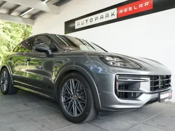 PORSCHE Cayenne Coupe S E-Hybrid SpDesign SpAbgas HAL