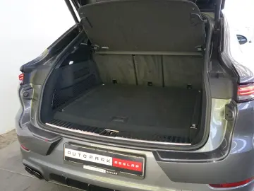 PORSCHE Cayenne Coupe S E-Hybrid SpDesign SpAbgas HAL