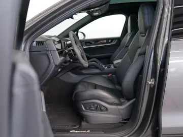 PORSCHE Cayenne Coupe S E-Hybrid SpDesign SpAbgas HAL