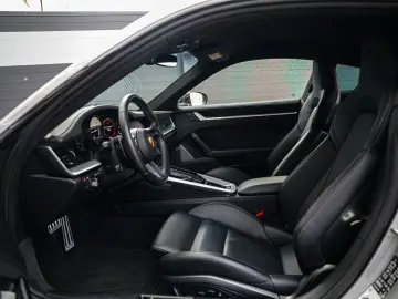 PORSCHE 911 Turbo S  Aero-Kit Carbondach Acrapovic LIFT