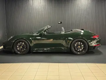 PORSCHE 911 Carrera 4 GTS Cabriolet