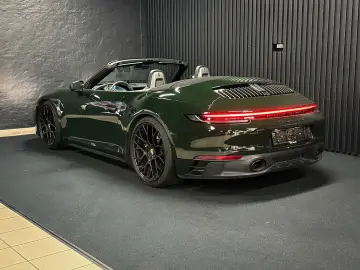 PORSCHE 911 Carrera 4 GTS Cabriolet