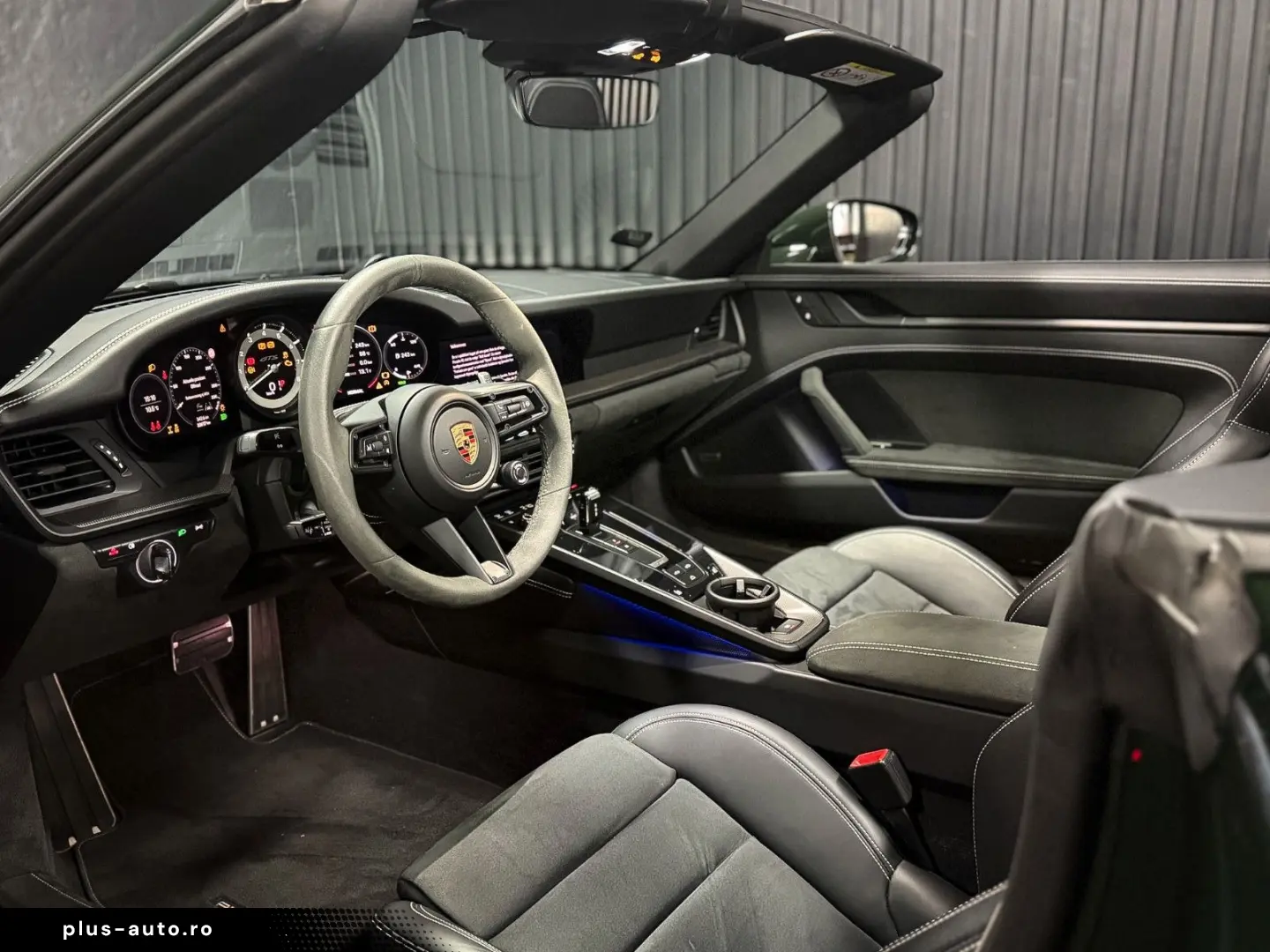 PORSCHE 911 Carrera 4 GTS Cabriolet