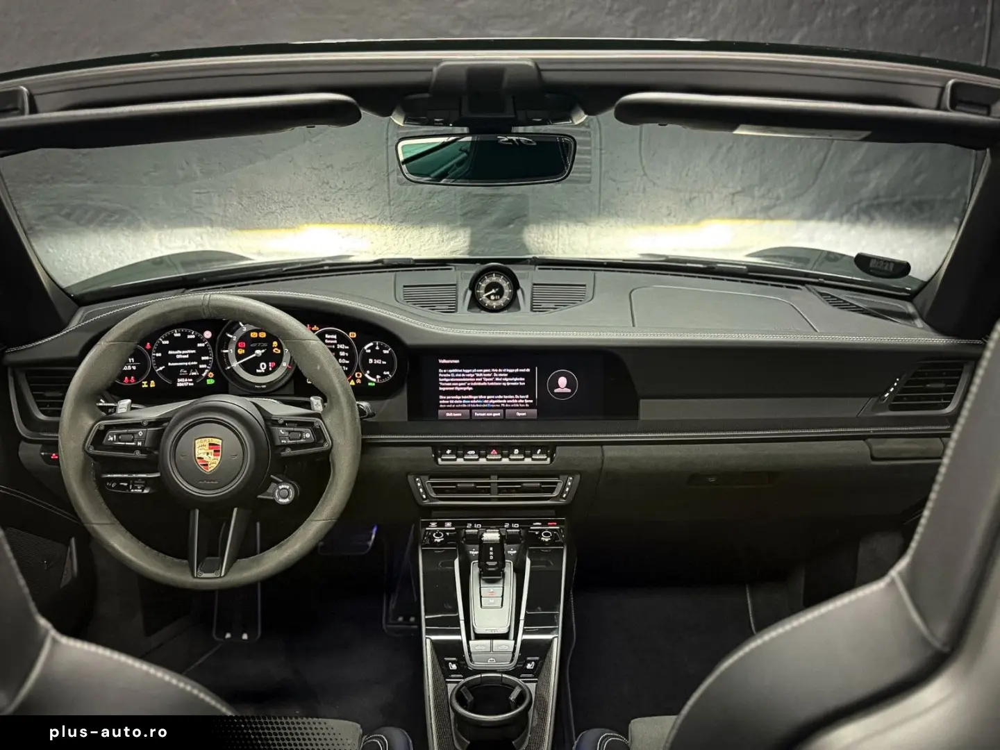 PORSCHE 911 Carrera 4 GTS Cabriolet