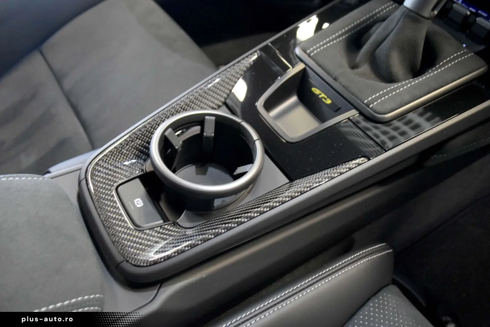 PORSCHE 911 GT3 CLUBSPORT BOSE CARBON LIFTING