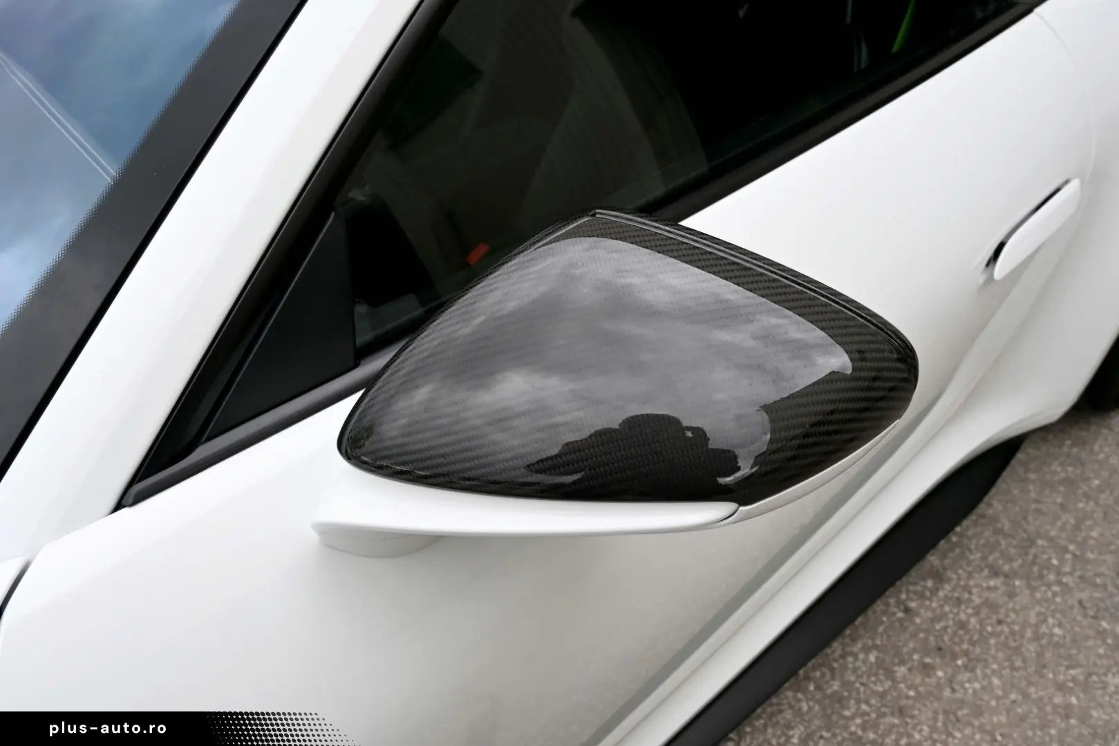 PORSCHE 911 GT3 CLUBSPORT BOSE CARBON LIFTING