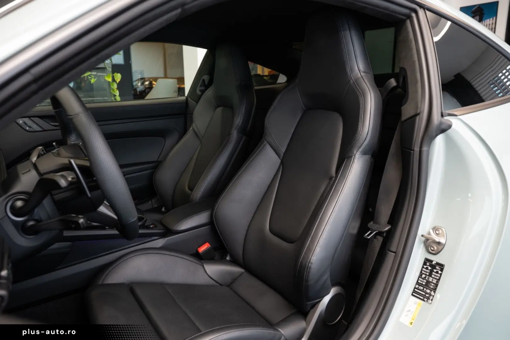 PORSCHE 911 (992.2) Carrera 4 GTS T-Hybrid TECHART Lift