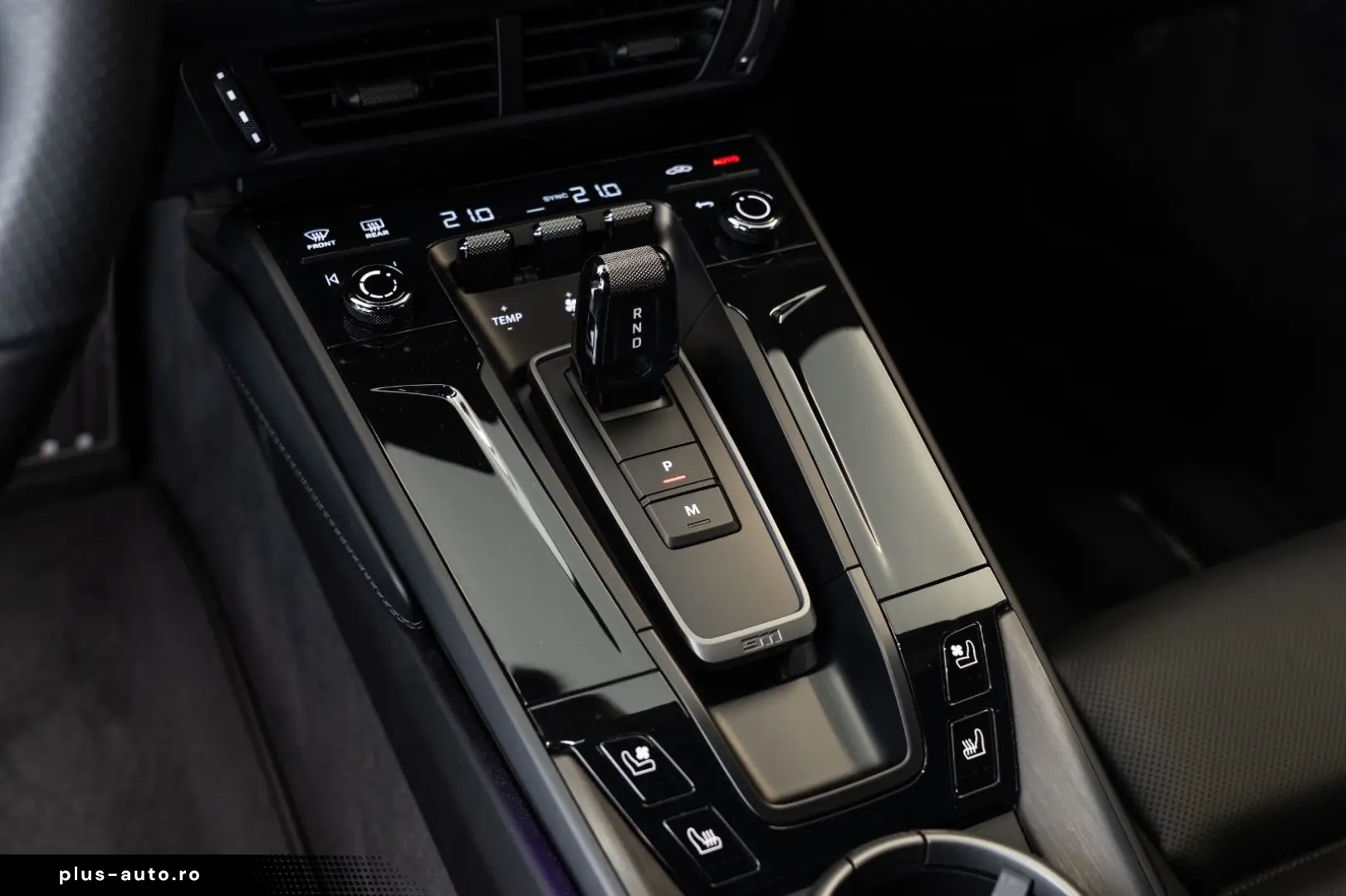 PORSCHE 911 (992.2) Carrera 4 GTS T-Hybrid TECHART Lift