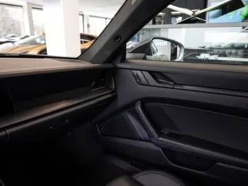 PORSCHE 911 (992.2) Carrera 4 GTS T-Hybrid TECHART Lift