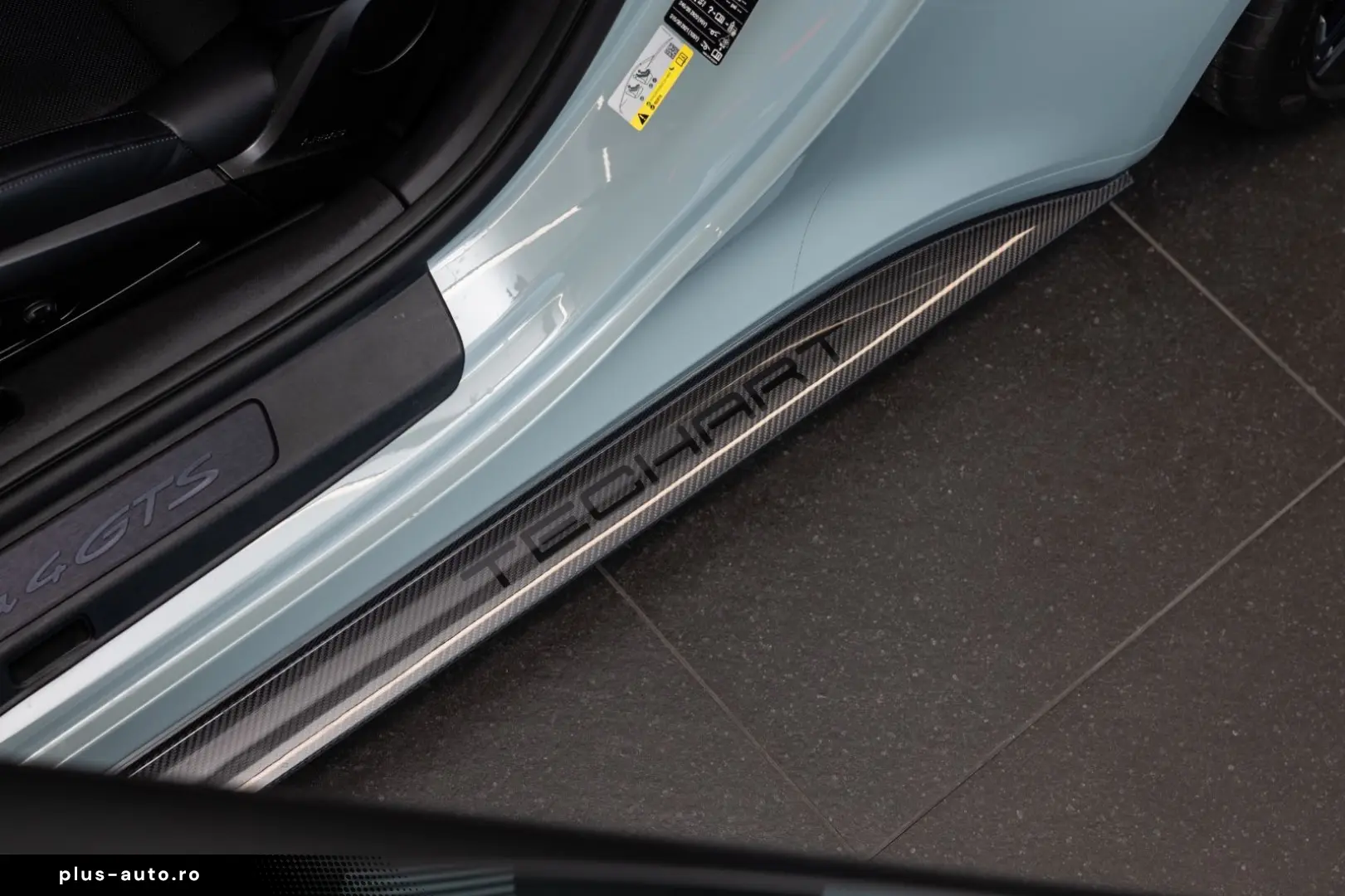 PORSCHE 911 (992.2) Carrera 4 GTS T-Hybrid TECHART Lift