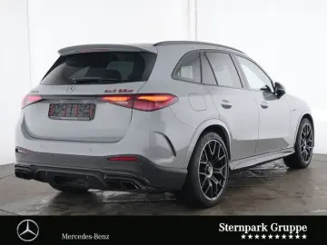 MERCEDES-BENZ GLC 63 S E PERF Pano Distro HuD AHK CARBON FP