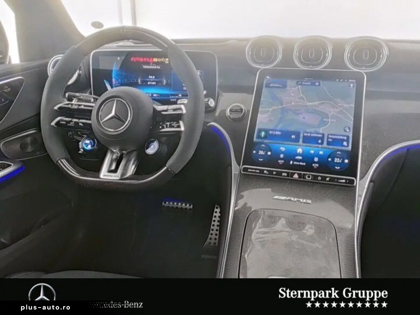 MERCEDES-BENZ GLC 63 S E PERF Pano Distro HuD AHK CARBON FP