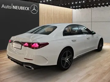MERCEDES-BENZ E 300 e AMG Line Adv.  Night Distronic Komfort
