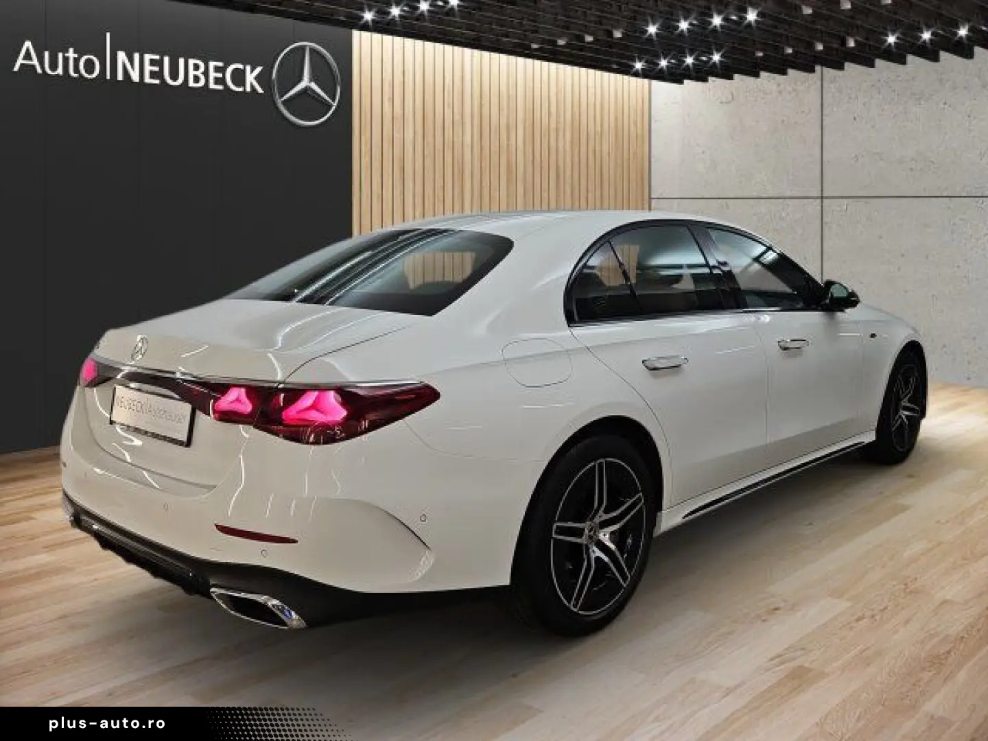 MERCEDES-BENZ E 300 e AMG Line Adv.  Night Distronic Komfort