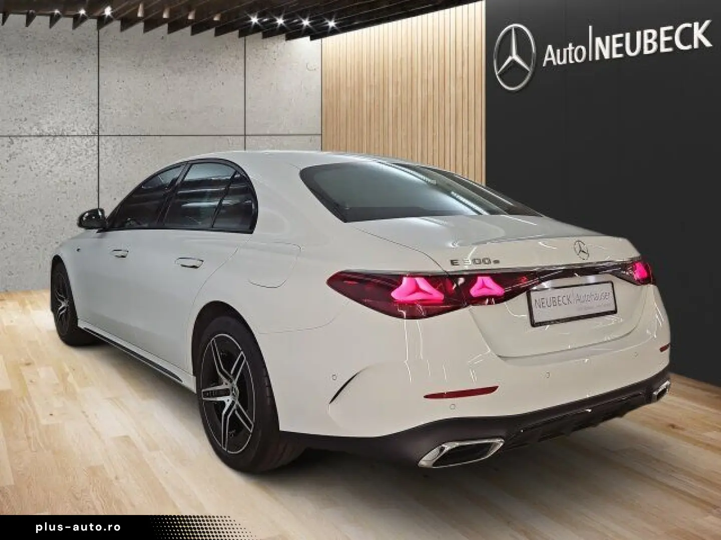 MERCEDES-BENZ E 300 e AMG Line Adv.  Night Distronic Komfort