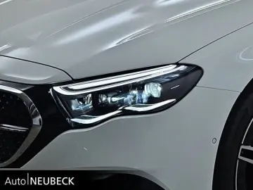 MERCEDES-BENZ E 300 e AMG Line Adv.  Night Distronic Komfort
