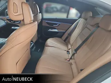 MERCEDES-BENZ E 300 e AMG Line Adv.  Night Distronic Komfort