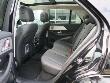 MERCEDES-BENZ GLE 400 e AMG Line Plus Pano AHK Memor…