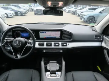 MERCEDES-BENZ GLE 400 e AMG Line Plus Pano AHK Memor…