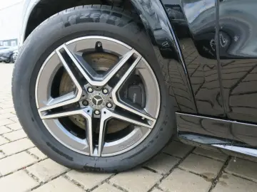 MERCEDES-BENZ GLE 400 e AMG Line Plus Pano AHK Memor…