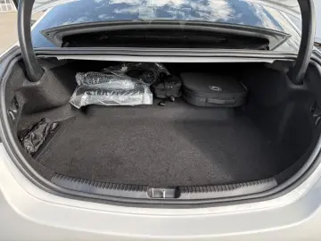 MERCEDES-BENZ C 63 AMG S E PERFORMANCE Night 360  Keyless-GO