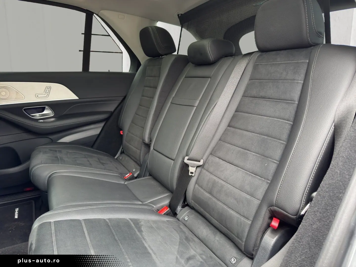 MERCEDES-BENZ GLE 350 de AMG Night Pano AHK Burme 36&hellip;