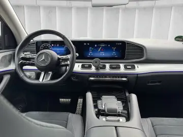 MERCEDES-BENZ GLE 350 de AMG Night Pano AHK Burme 36…