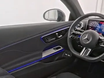 MERCEDES-BENZ CLE 300 e Coupé AMG Advanced Plus PANO…
