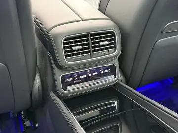 MERCEDES-BENZ GLS 600 Maybach 4MATIC   E-Active Body Control
