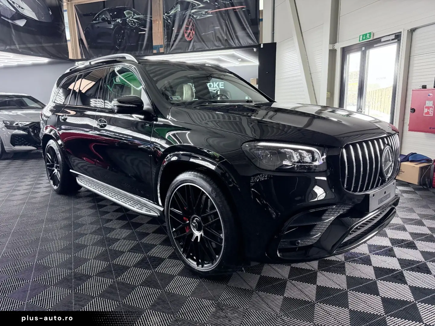 MERCEDES-BENZ GLS 63 AMG 4M - Carbon- HUD- Pano- TV-&hellip;