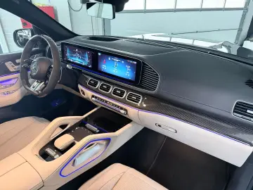 MERCEDES-BENZ GLS 63 AMG 4M - Carbon- HUD- Pano- TV-…