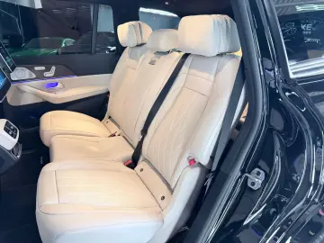 MERCEDES-BENZ GLS 63 AMG 4M - Carbon- HUD- Pano- TV-…