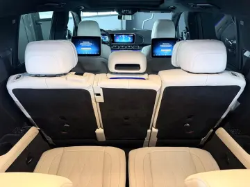 MERCEDES-BENZ GLS 63 AMG 4M - Carbon- HUD- Pano- TV-…